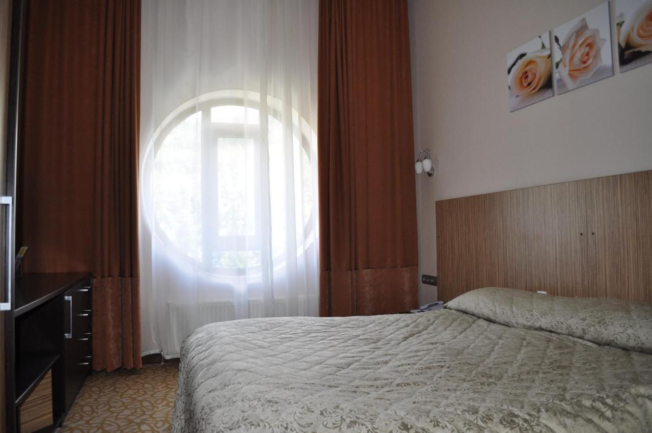 Kapriz Karakol Hotel Eksteriør billede