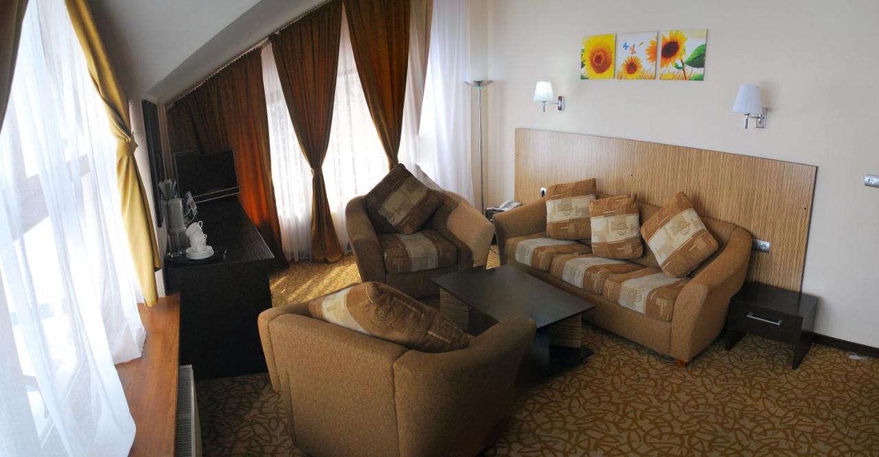 Kapriz Karakol Hotel Værelse billede